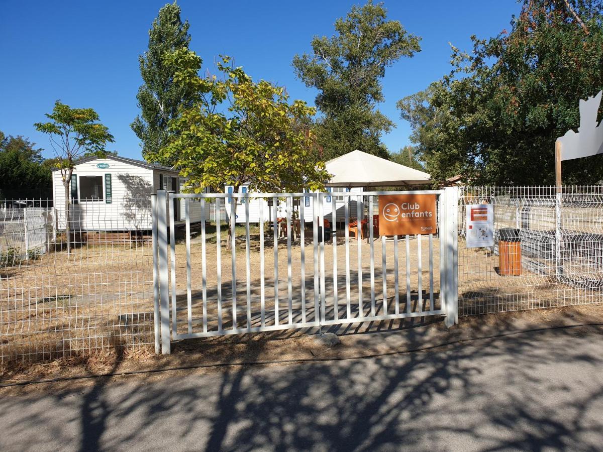 Mobile Home Tout Confort Alexandre La Roque-d'Antheron Exterior photo